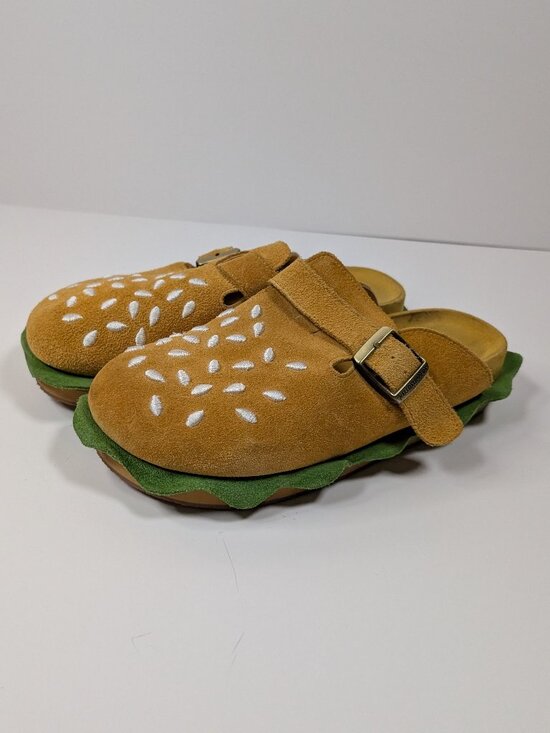 Hello Slippers Shoes - Great condition Burger Theme Hello Slippers brand shoes - size 38/8